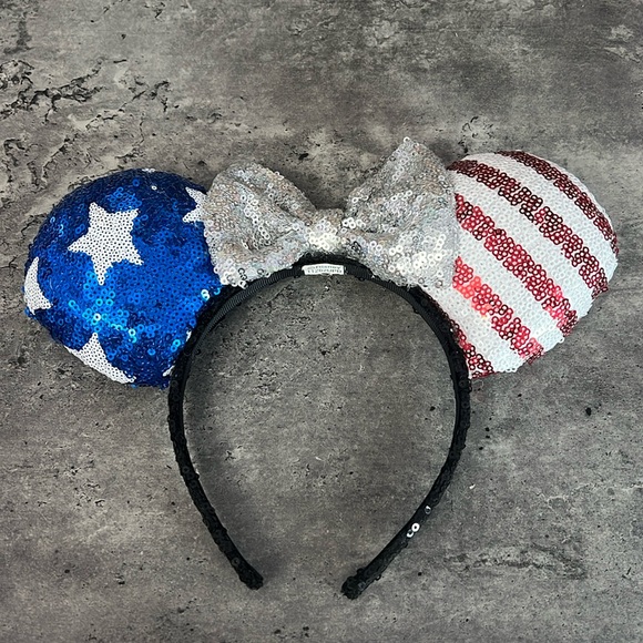 Patriotic Minnie Ears - Picture 1 of 5